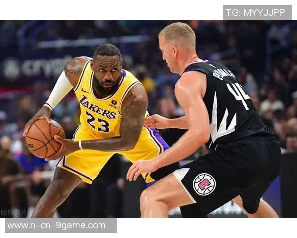 徐静雨分析詹姆斯末节表现与GOAT防守不足引发热议